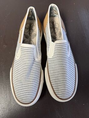 Tommy Bahama Cream and Tan Striped Canvas Slip-On Loafers